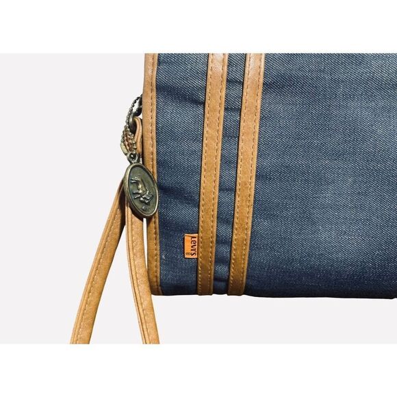 Levi’s Large Denim Clutch/Wristlet - Picture 3 of 8